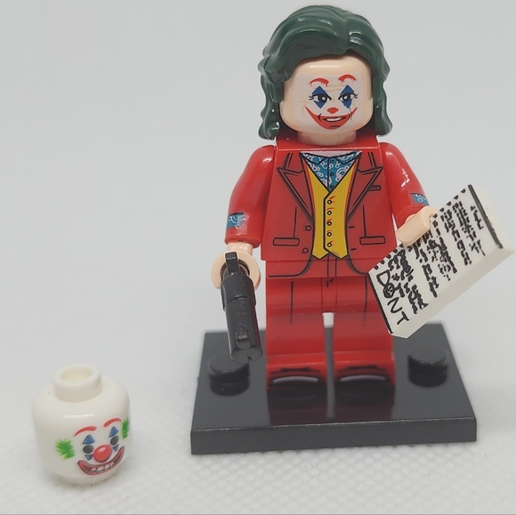 Batman The Joker high detail custom lego compatible DC aditional head included - Picture 11 of 11